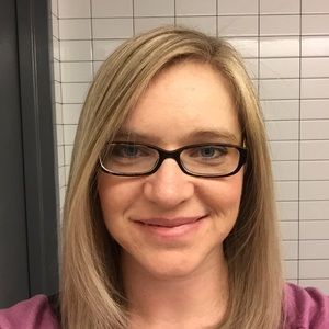 Meet your Posher, Lauren